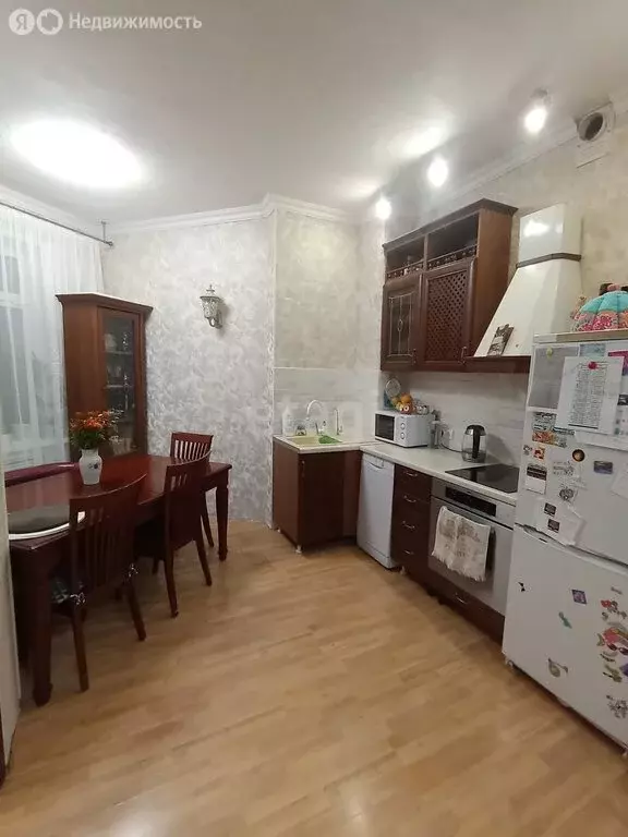 2-комнатная квартира: Сыктывкар, Первомайская улица, 40 (61.4 м) - Фото 1