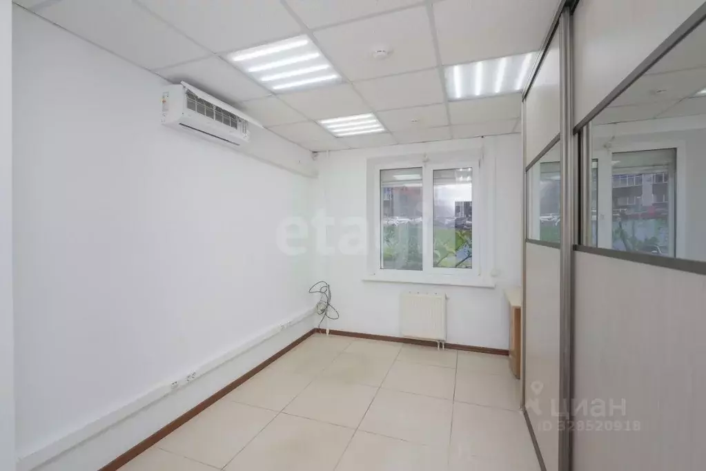 Офис в Пермский край, Пермь ул. Макаренко, 18 (100 м) - Фото 1