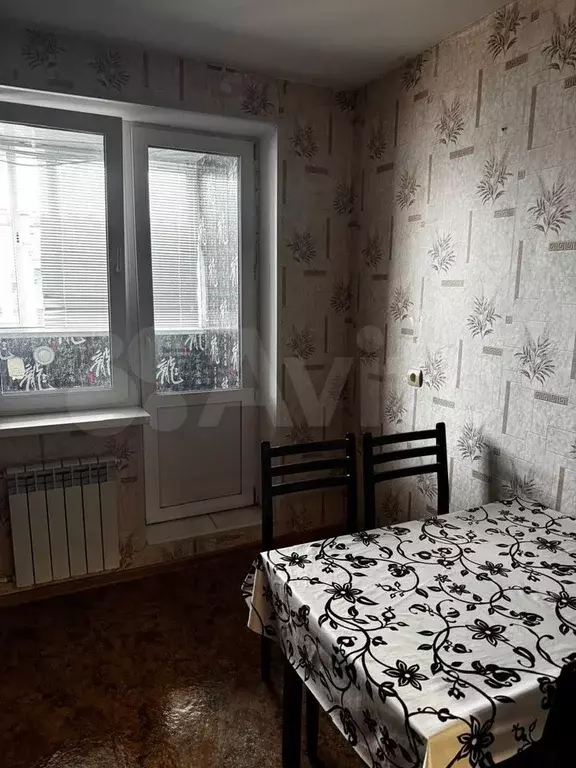 1-к. квартира, 36 м, 3/3 эт. - Фото 1