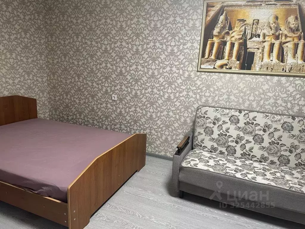 1-к кв. Кировская область, Вятские Поляны ул. Калинина, 1А (37.0 м) - Фото 1