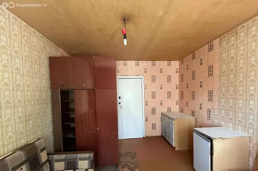 1к в 4-комнатной квартире (12.8 м) - Фото 1