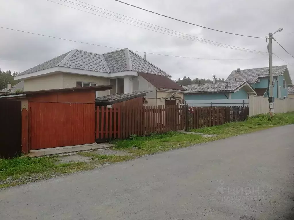 Дом в Свердловская область, Белоярский городской округ, пос. ... - Фото 0