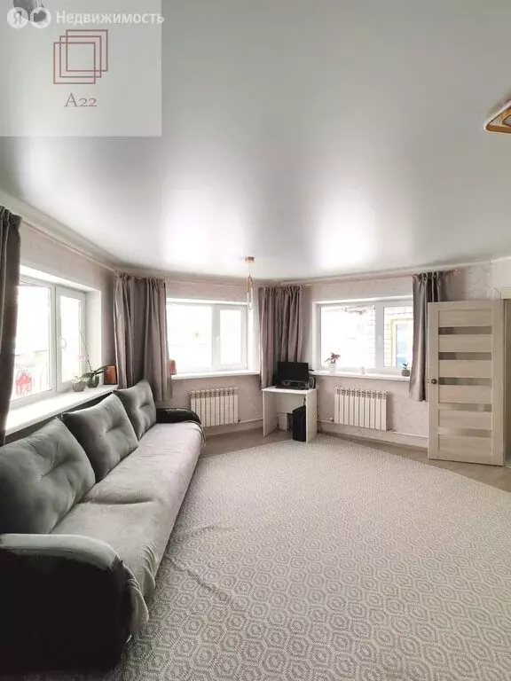 Дом в Барнаул, микрорайон Авиатор, Российская улица, 13 (140 м) - Фото 1