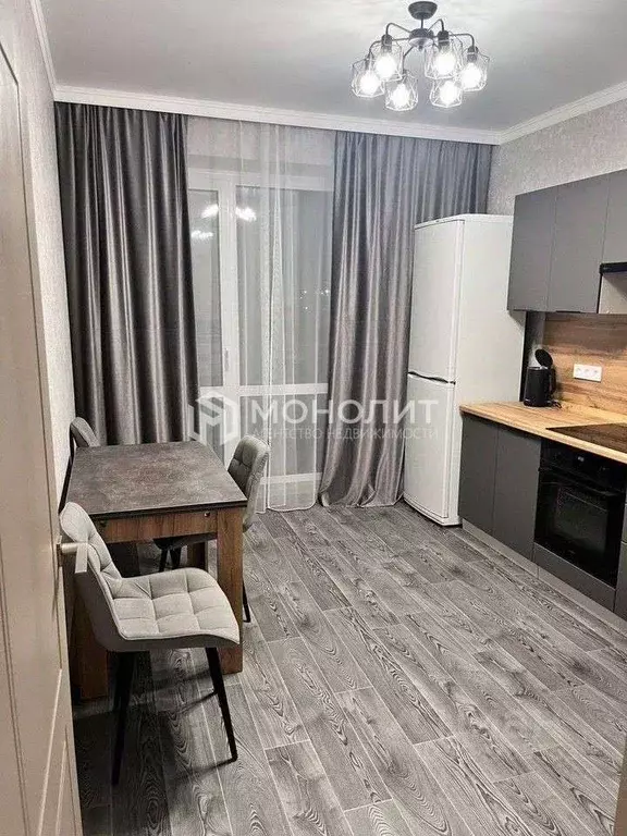 2-к кв. Белгородская область, Старый Оскол Восточный мкр, 1 (55.0 м) - Фото 1