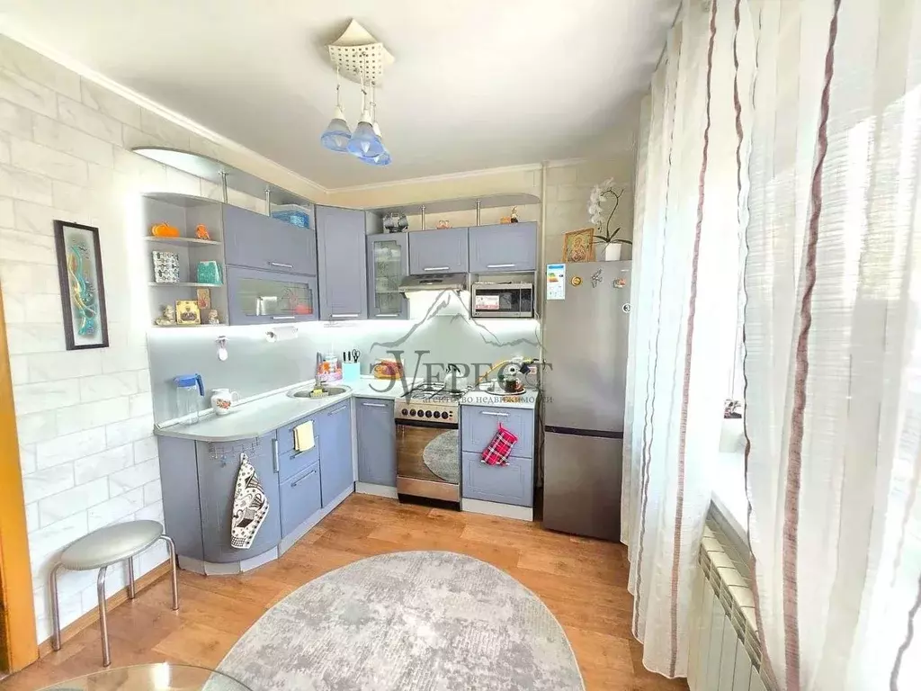 1-к кв. Белгородская область, Старый Оскол ул. Крутикова, 17 (39.6 м) - Фото 1