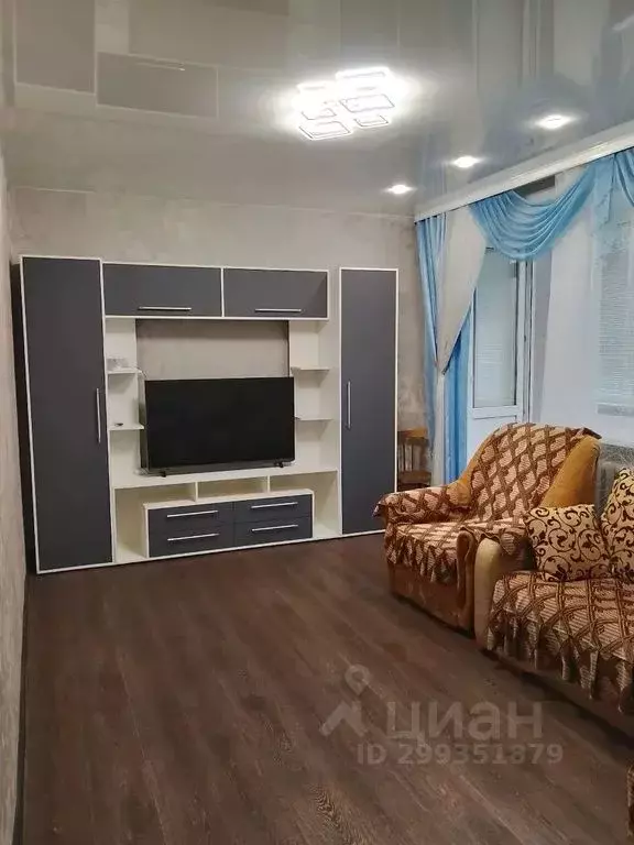 2-к кв. Вологодская область, Великий Устюг ул. Дежнева, 1 (50.0 м) - Фото 0