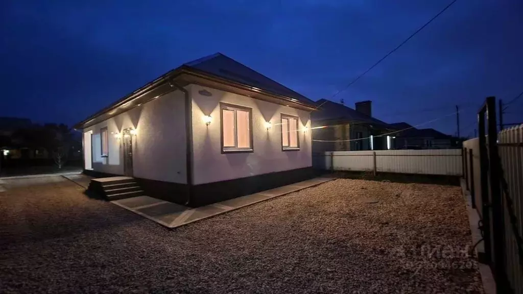 Дом в Краснодарский край, Крымский район, Варениковская ст-ца ул. 8 ... - Фото 2