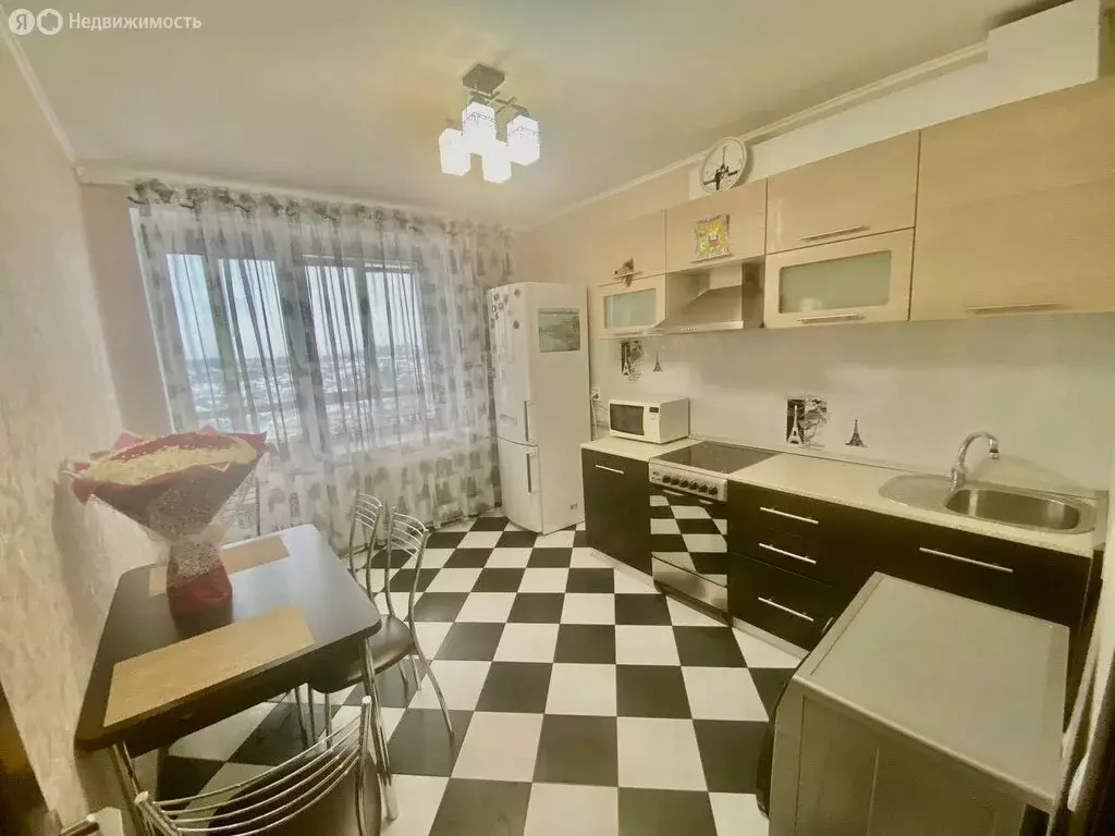 2-комнатная квартира: Брянск, улица Ромашина, 58к3 (57 м) - Фото 1