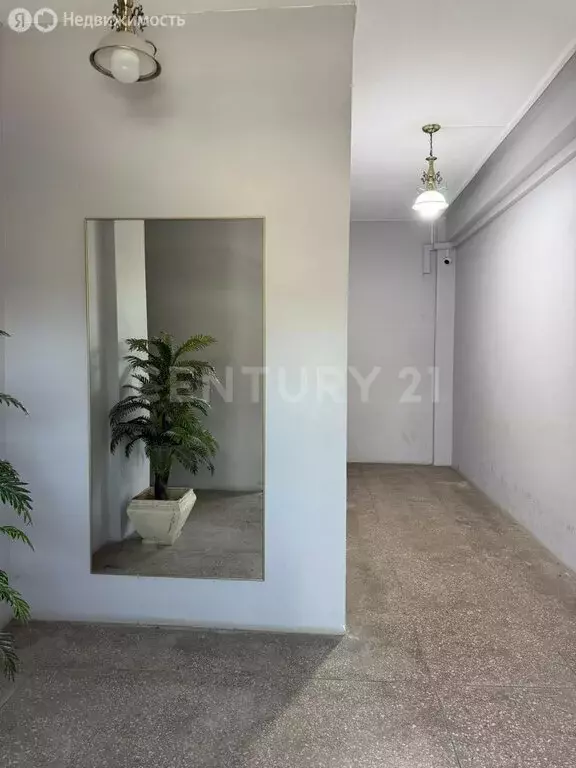 2-комнатная квартира: Махачкала, улица Хаджи Булача, 17Д (81.2 м) - Фото 1