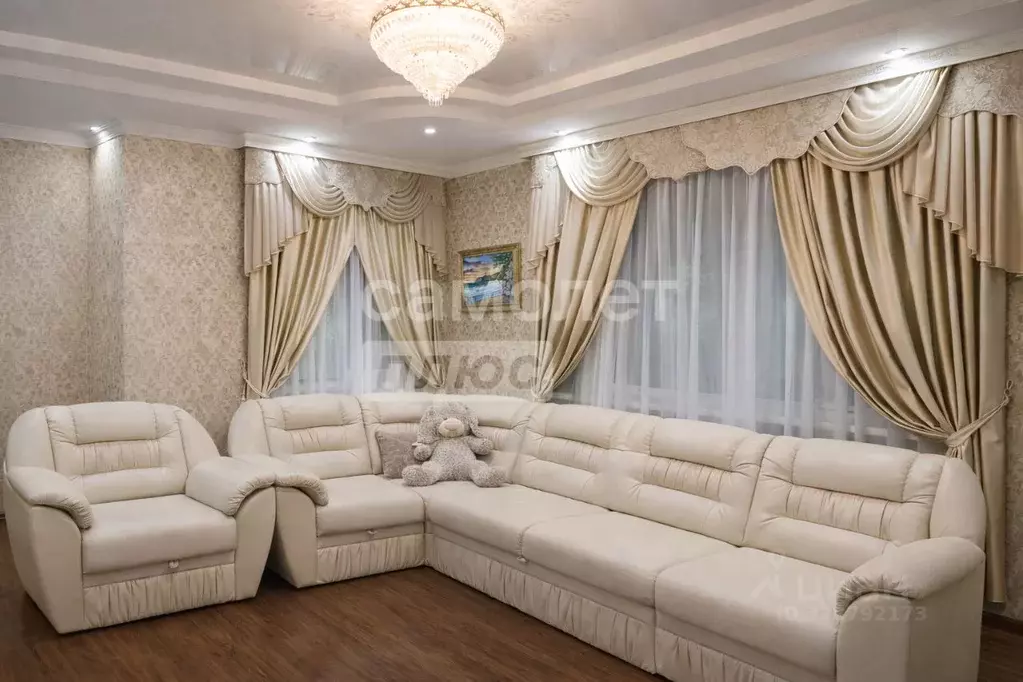 Коттедж в Московская область, Наро-Фоминск ул. Колхозная (200 м) - Фото 1