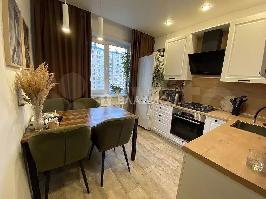 3-к. квартира, 64 м, 9/9 эт. - Фото 0