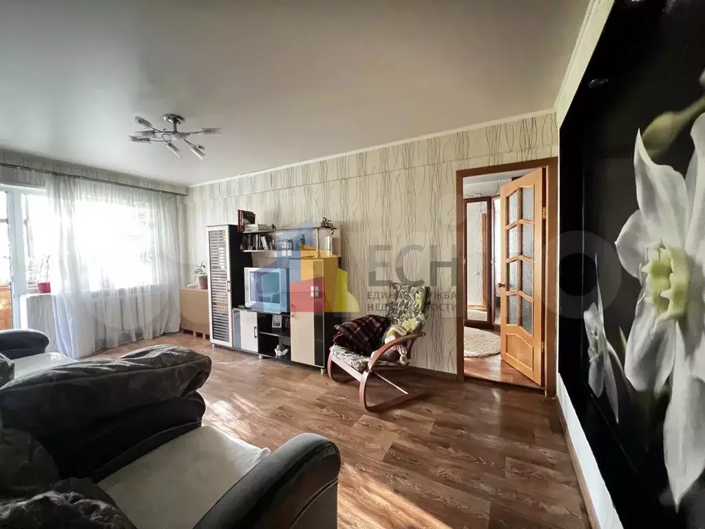 3-к. квартира, 56 м, 5/5 эт. - Фото 0