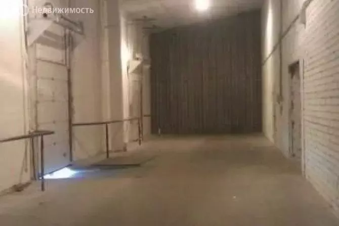Помещение свободного назначения (1200 м) - Фото 1