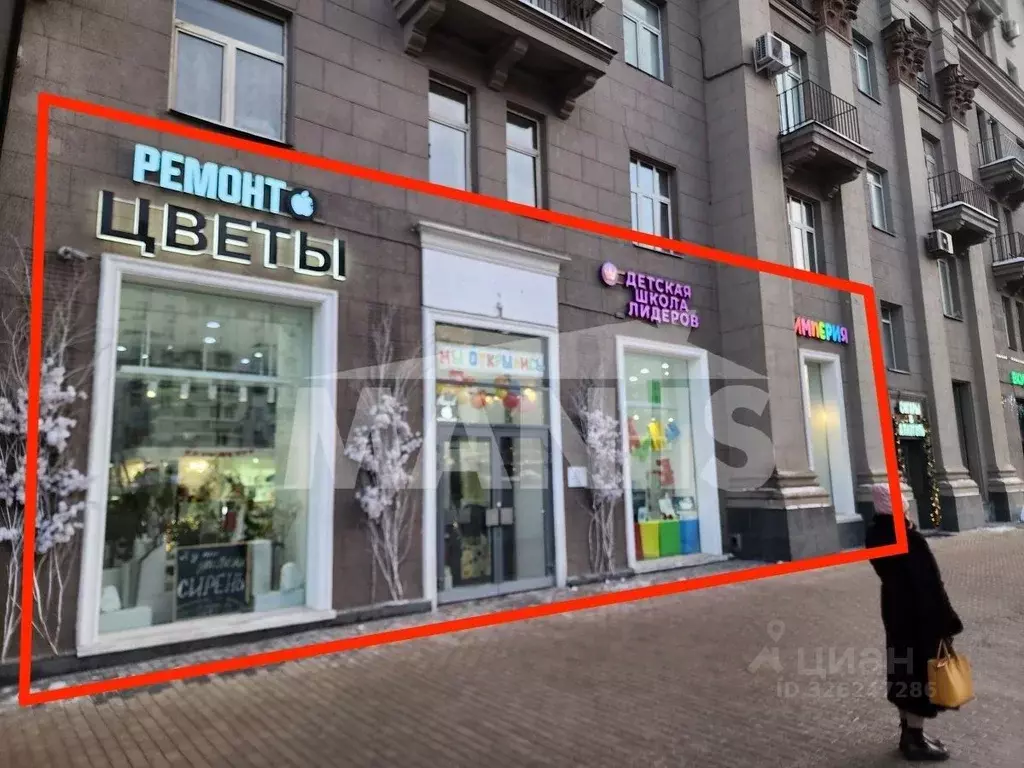 Помещение свободного назначения в Москва Кутузовский просп., 35 (366 ... - Фото 1