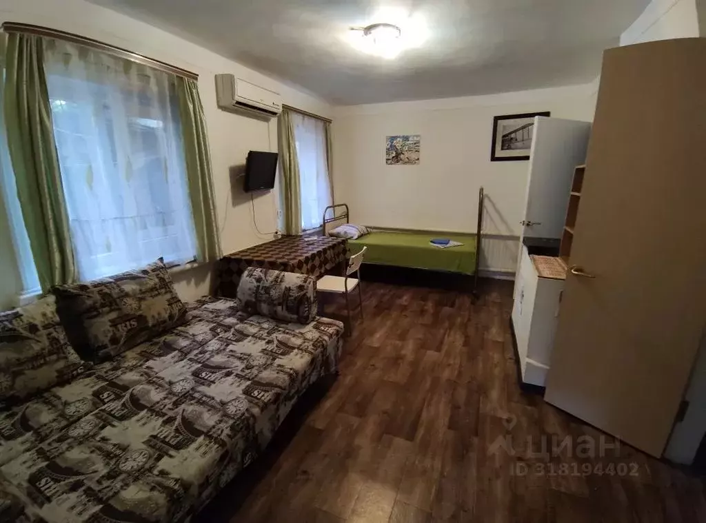 Дом в Краснодарский край, Ейск ул. Советов, 12 (40 м) - Фото 0