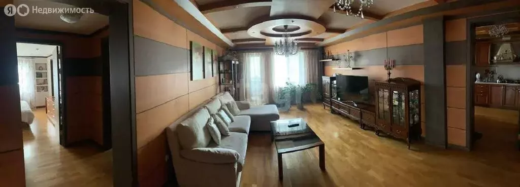 3-комнатная квартира: Южно-Сахалинск, улица М.А. Пуркаева, 108А (118 ... - Фото 2