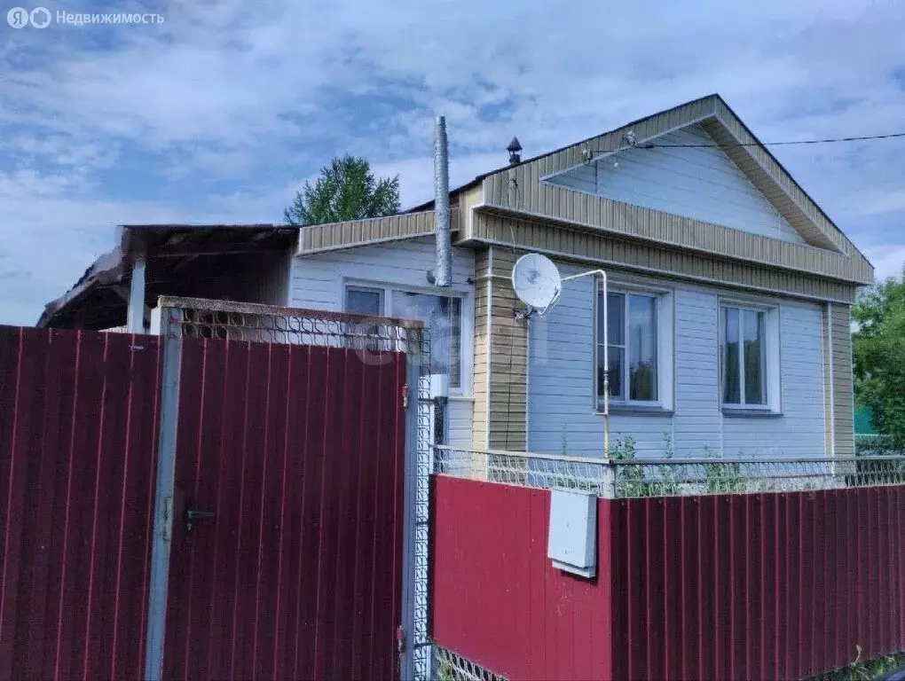 Дом в Уйское, улица Разина (57 м) - Фото 1