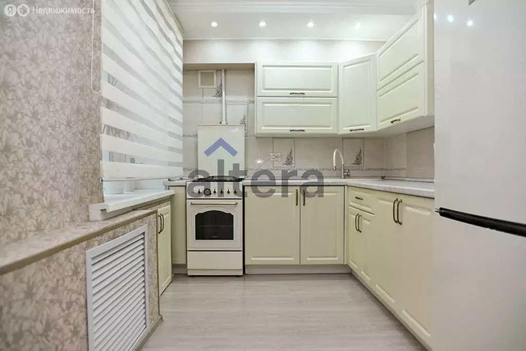 3-комнатная квартира: Казань, улица Девятаева, 9 (51.1 м) - Фото 1