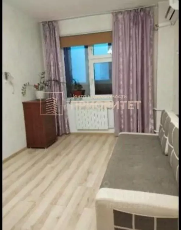 2-к кв. Саха (Якутия), Якутск ул. Пирогова, 6 (58.0 м) - Фото 0