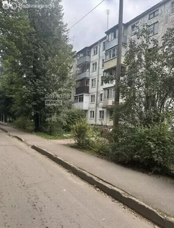 3-комнатная квартира: посёлок городского типа Калининец, 19 (56.7 м) - Фото 1