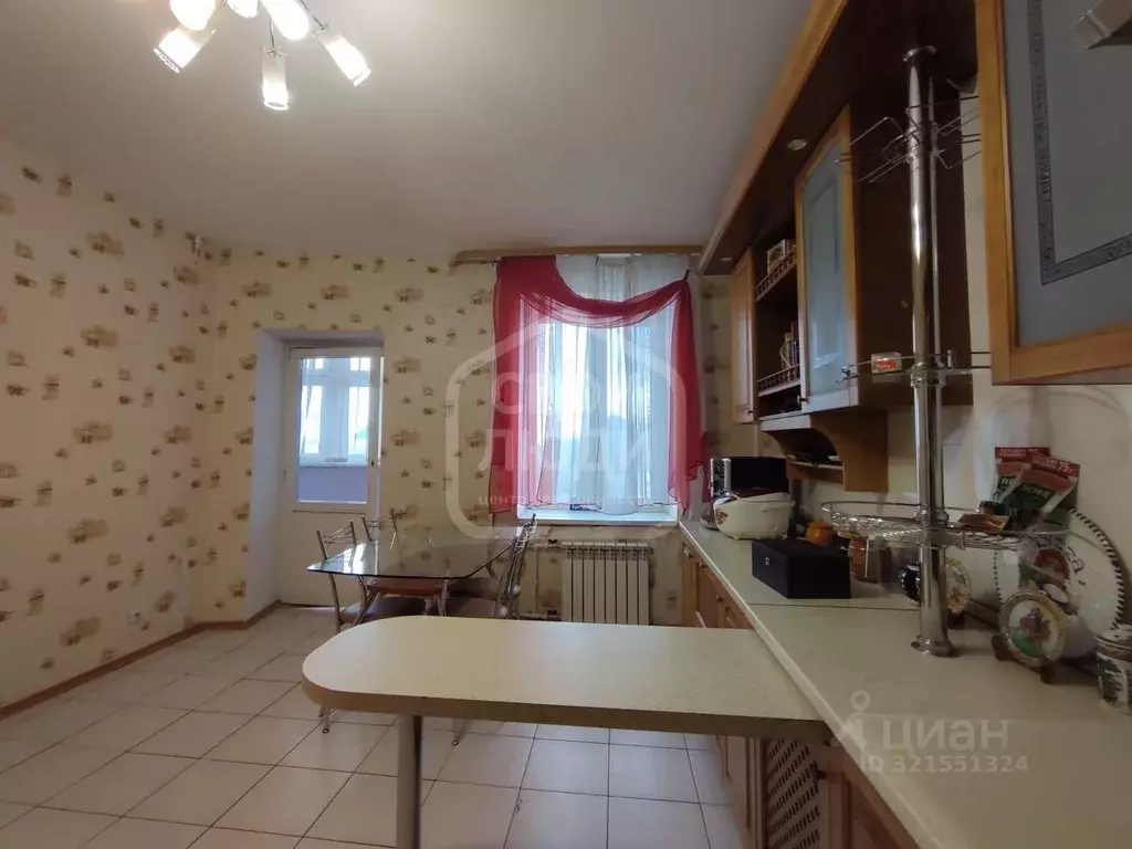 3-к кв. Рязанская область, Рязань ул. Маяковского, 49 (101.8 м) - Фото 1