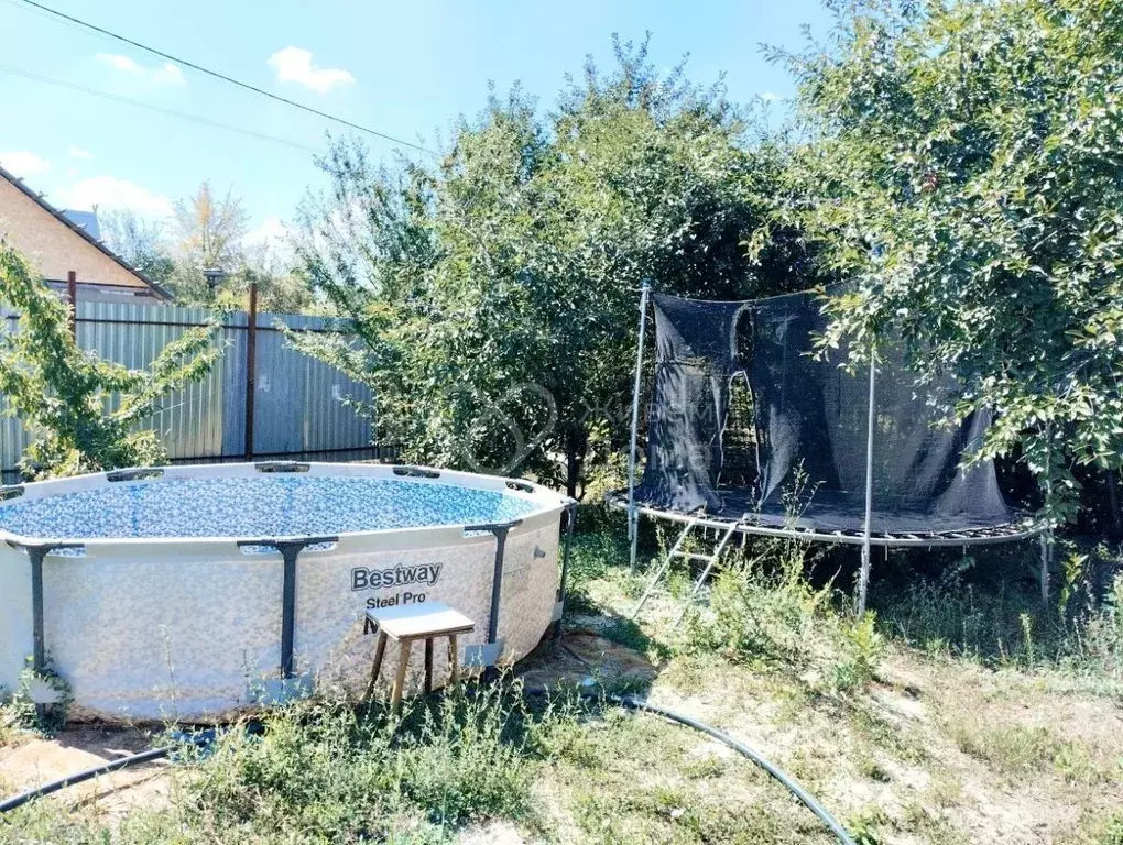 Дом в Волгоградская область, Волжский Радуга СНТ, ул. Садовая (30 м) - Фото 0