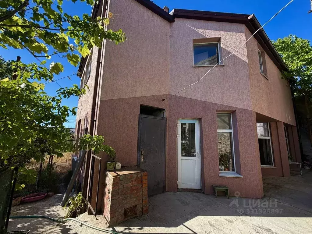 Коттедж в Севастополь ул. Крупской, 40 (150 м) - Фото 1