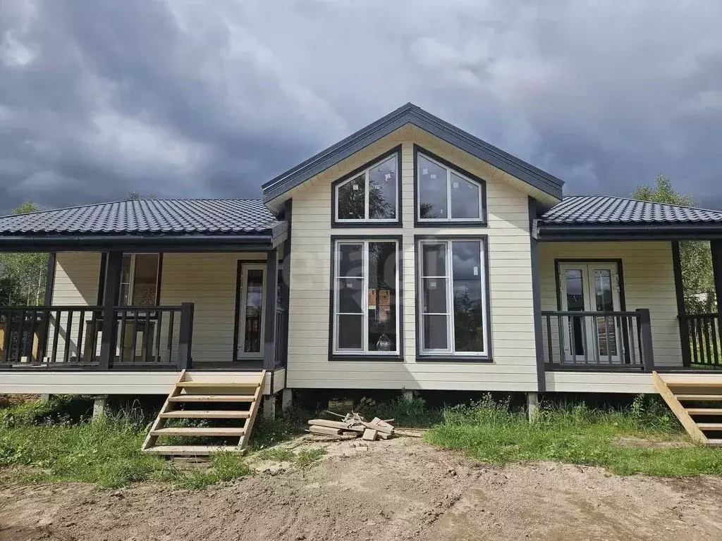 Дом в Калужская область, Калуга Московский кп,  (100 м) - Фото 1