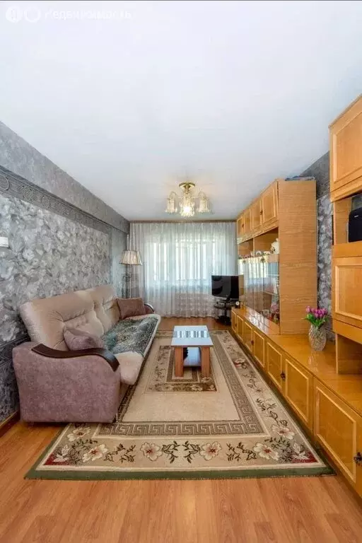 3-комнатная квартира: Бийск, улица Петра Мерлина, 16 (59.2 м) - Фото 0