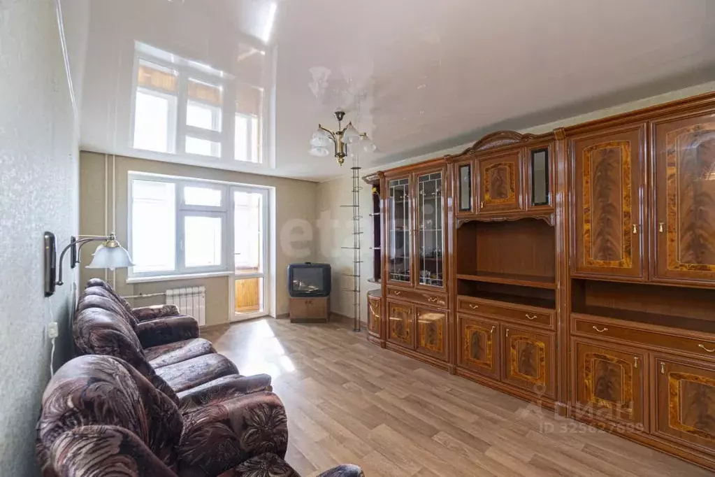 3-к кв. Севастополь ул. Генерала Хрюкина, 12 (69.1 м) - Фото 1