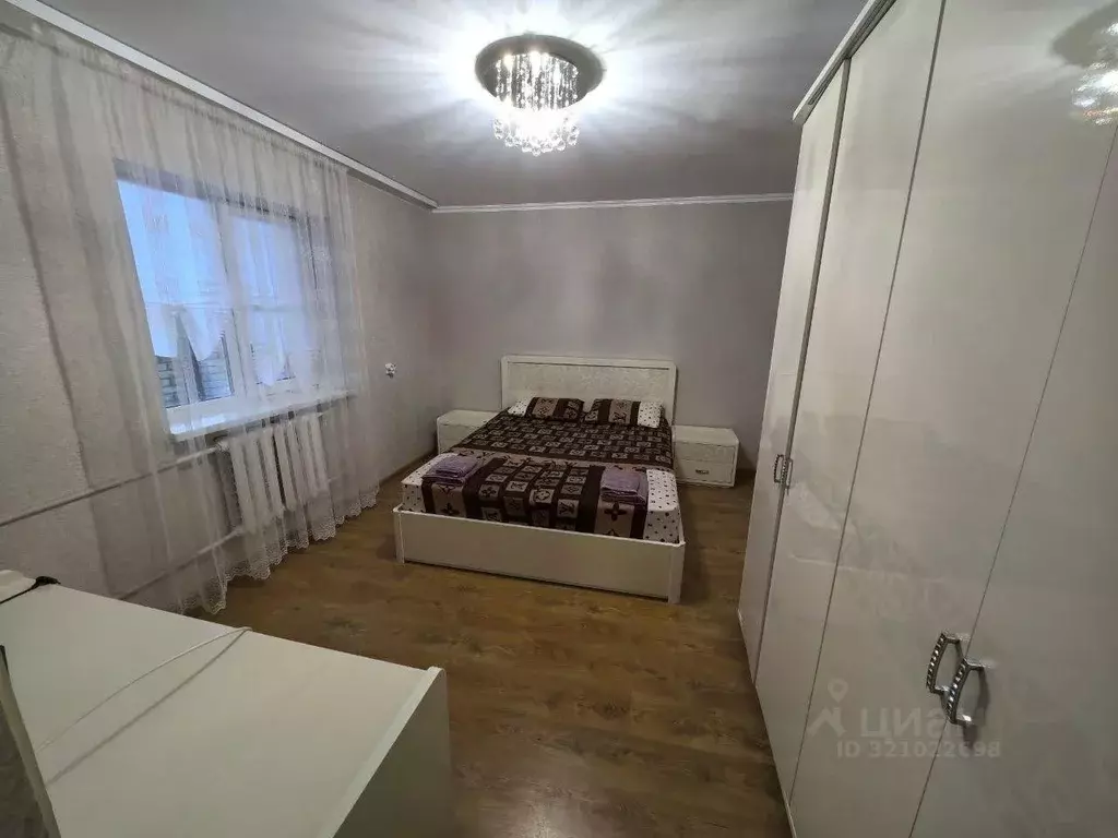 Дом в Краснодарский край, Геленджик Средняя ул., 1 (40 м) - Фото 0