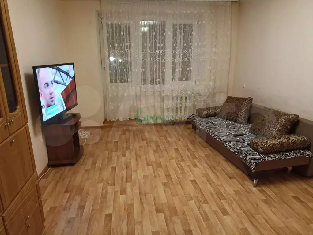 2-к. квартира, 60 м, 4/10 эт. - Фото 0