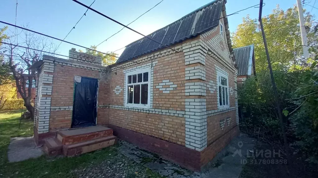 Дом в Ростовская область, Азов Азовский район, ул. Грушевая (27 м) - Фото 0