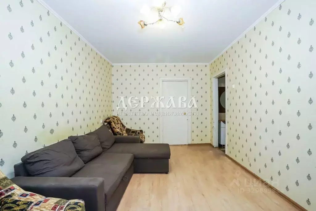 2-к кв. Белгородская область, Старый Оскол Жукова мкр, 8 (43.5 м) - Фото 1