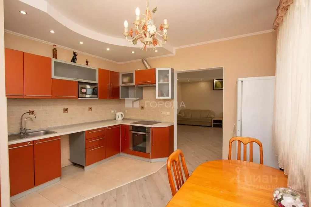 3-к кв. Кемеровская область, Новокузнецк ул. Свердлова, 30 (110.0 м) - Фото 1