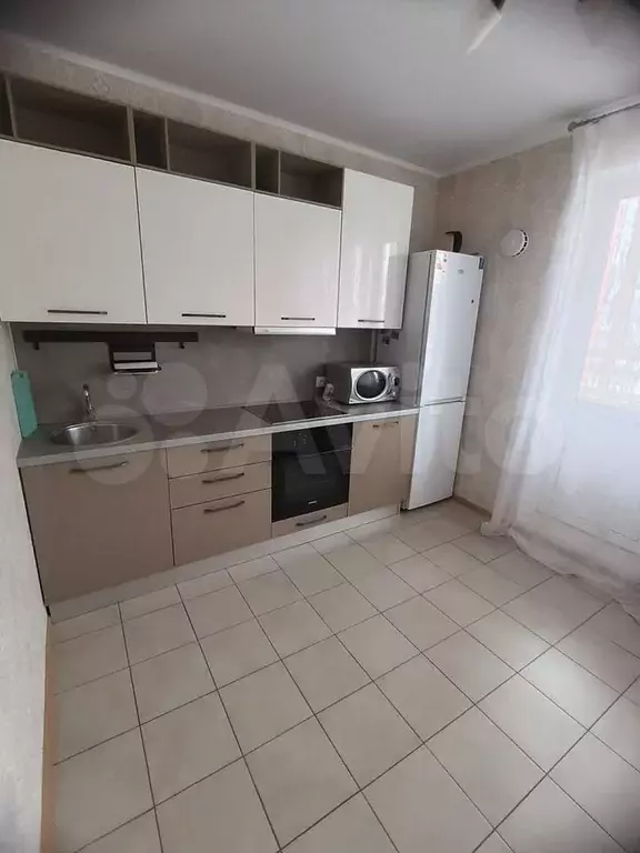 2-к. квартира, 80 м, 8/12 эт. - Фото 1