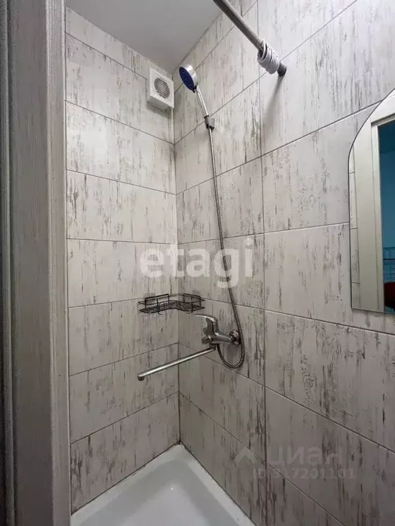 Комната Свердловская область, Екатеринбург пер. Красный, 8А (16.2 м) - Фото 1
