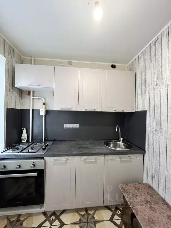 1-к кв. Омская область, Омск Краснознаменная ул., 25 (40.0 м) - Фото 2