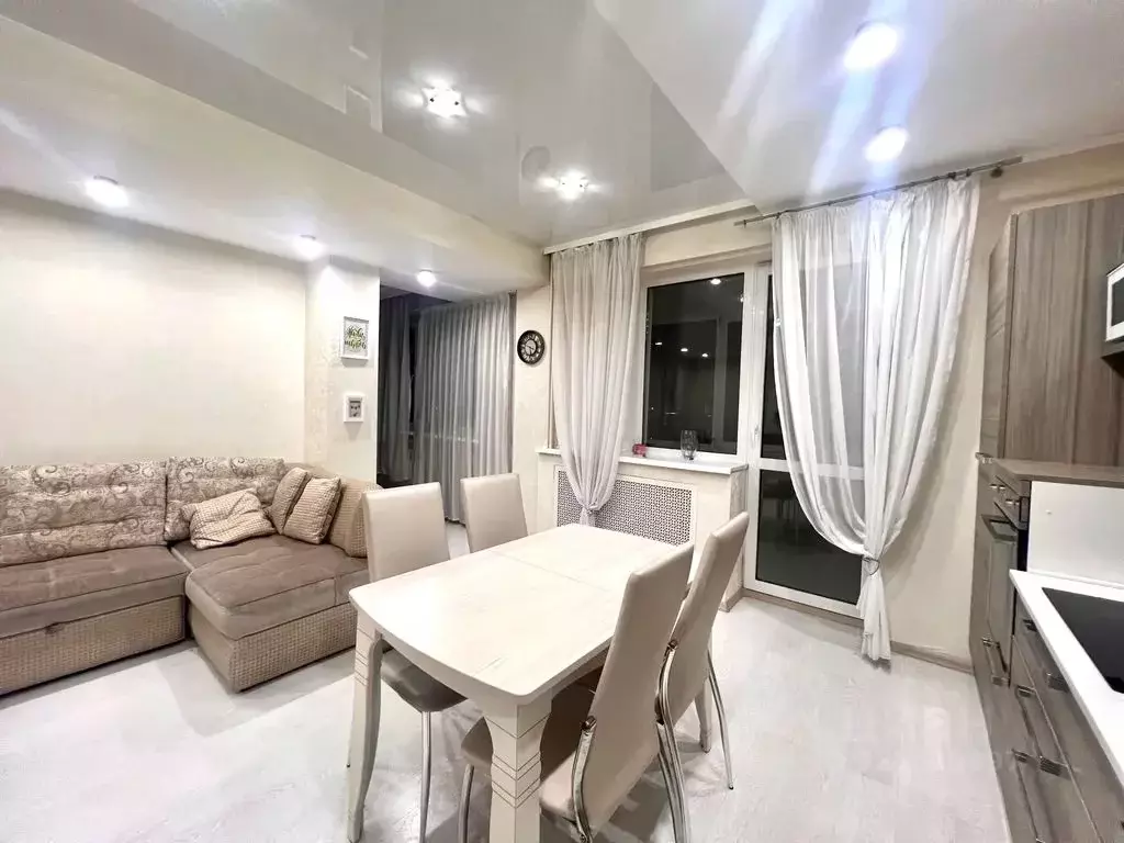 2-к кв. Сахалинская область, Южно-Сахалинск Комсомольская ул., 293А ... - Фото 1