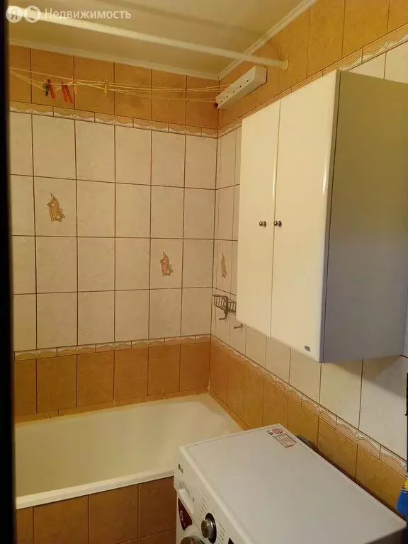 3-комнатная квартира: Курск, Коммунальная улица, 12 (80 м) - Фото 0