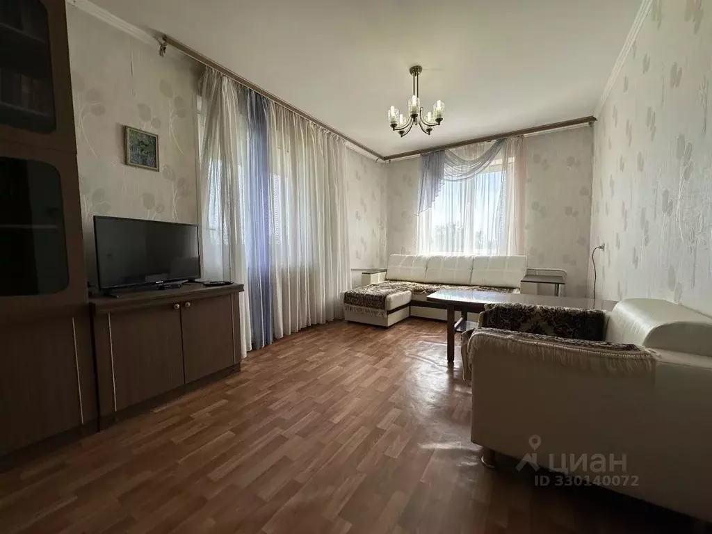 2-к кв. Татарстан, Казань ул. Адоратского, 45 (50.0 м) - Фото 1