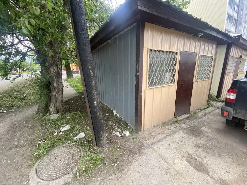 Торговая площадь в Ленинградская область, Гатчина ул. Куприна, 32 (56 ... - Фото 1