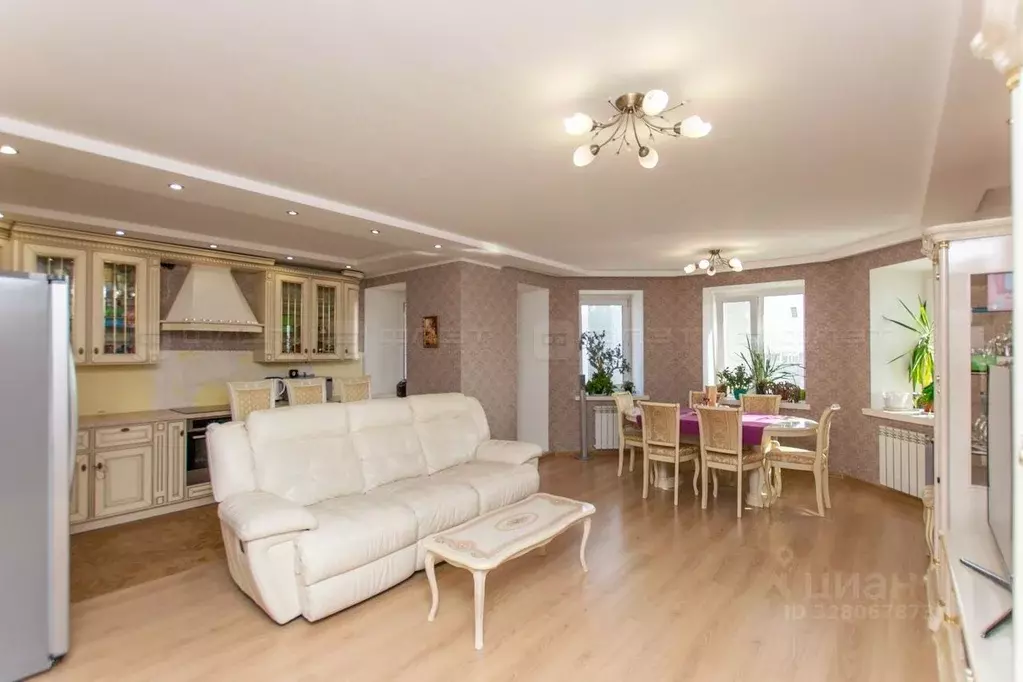 4-к кв. Татарстан, Казань ул. Баки Урманче, 10 (139.0 м) - Фото 1