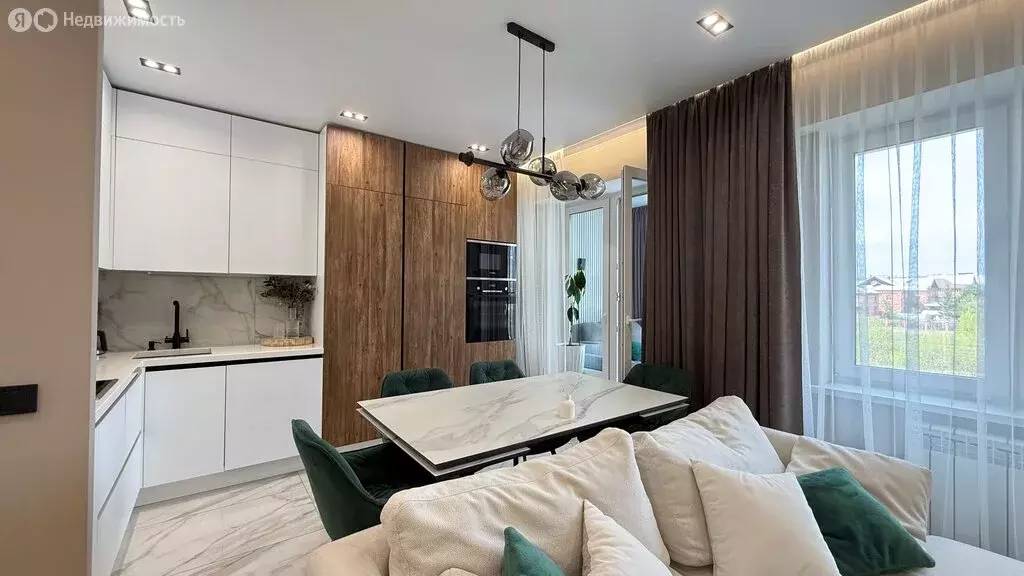 3-комнатная квартира: Иркутск, Байкальская улица, 346/5 (75 м) - Фото 0