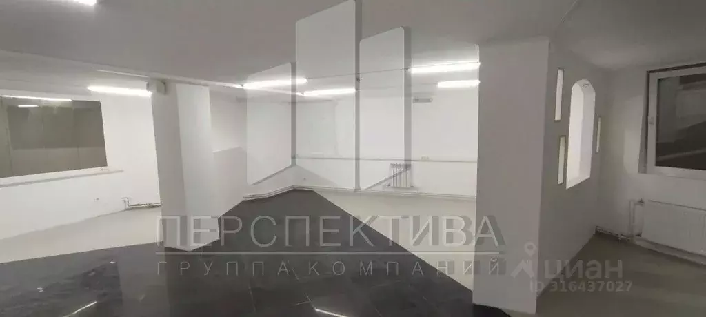 Помещение свободного назначения в Краснодарский край, Новороссийск ... - Фото 0