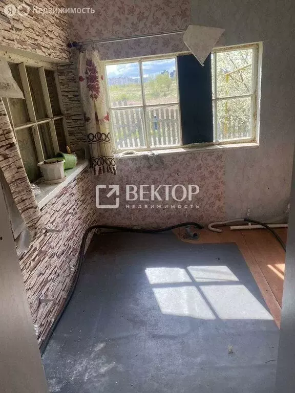 Дом в Богданихское сельское поселение, деревня Ясюниха (40 м) - Фото 1
