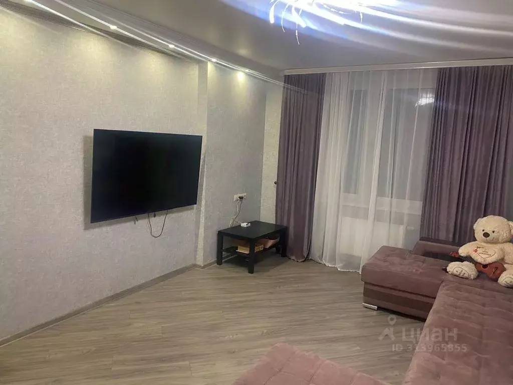 2-к кв. Татарстан, Казань Азино-1 мкр, ул. Закиева, 20к1 (55.0 м) - Фото 1