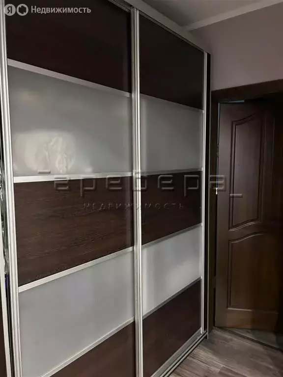 2-комнатная квартира: Красноярск, Взлётная улица, 8 (53 м) - Фото 2