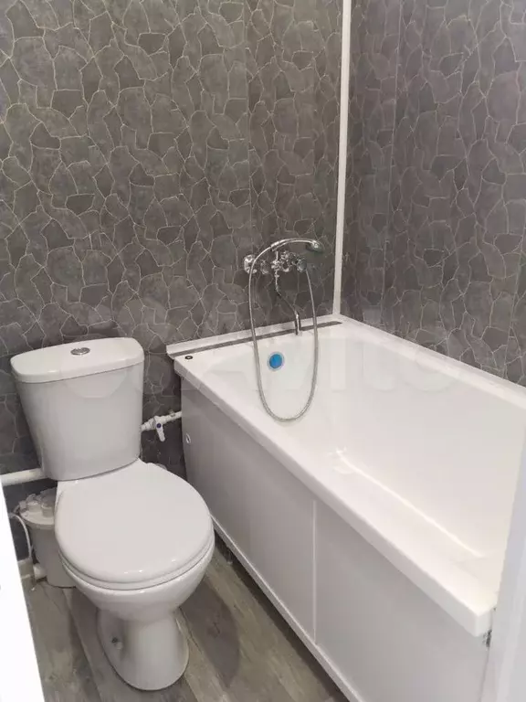 Комната 13 м в 1-к., 5/5 эт. - Фото 0