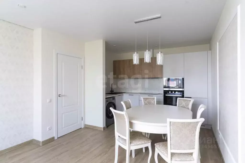 3-к кв. Тюменская область, Тюмень ул. Первооткрывателей, 10 (67.1 м) - Фото 1